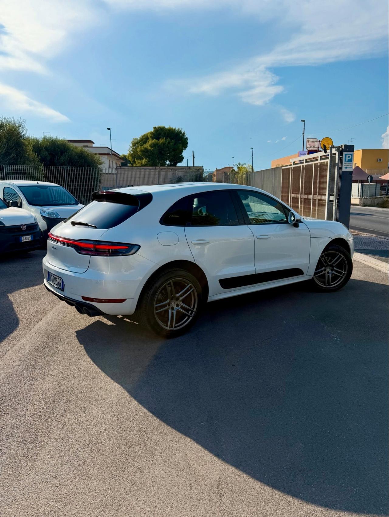 PORSCHE MACAN 2.0 T.B. 245 CV (180kw) – PDK