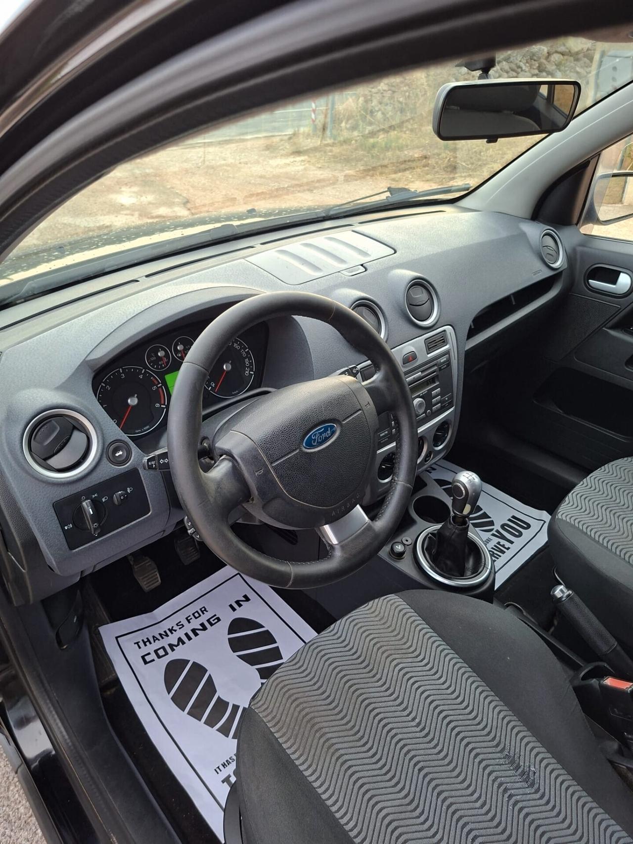 Ford Fusion TITANIUM 1.4 TDCi 5p.