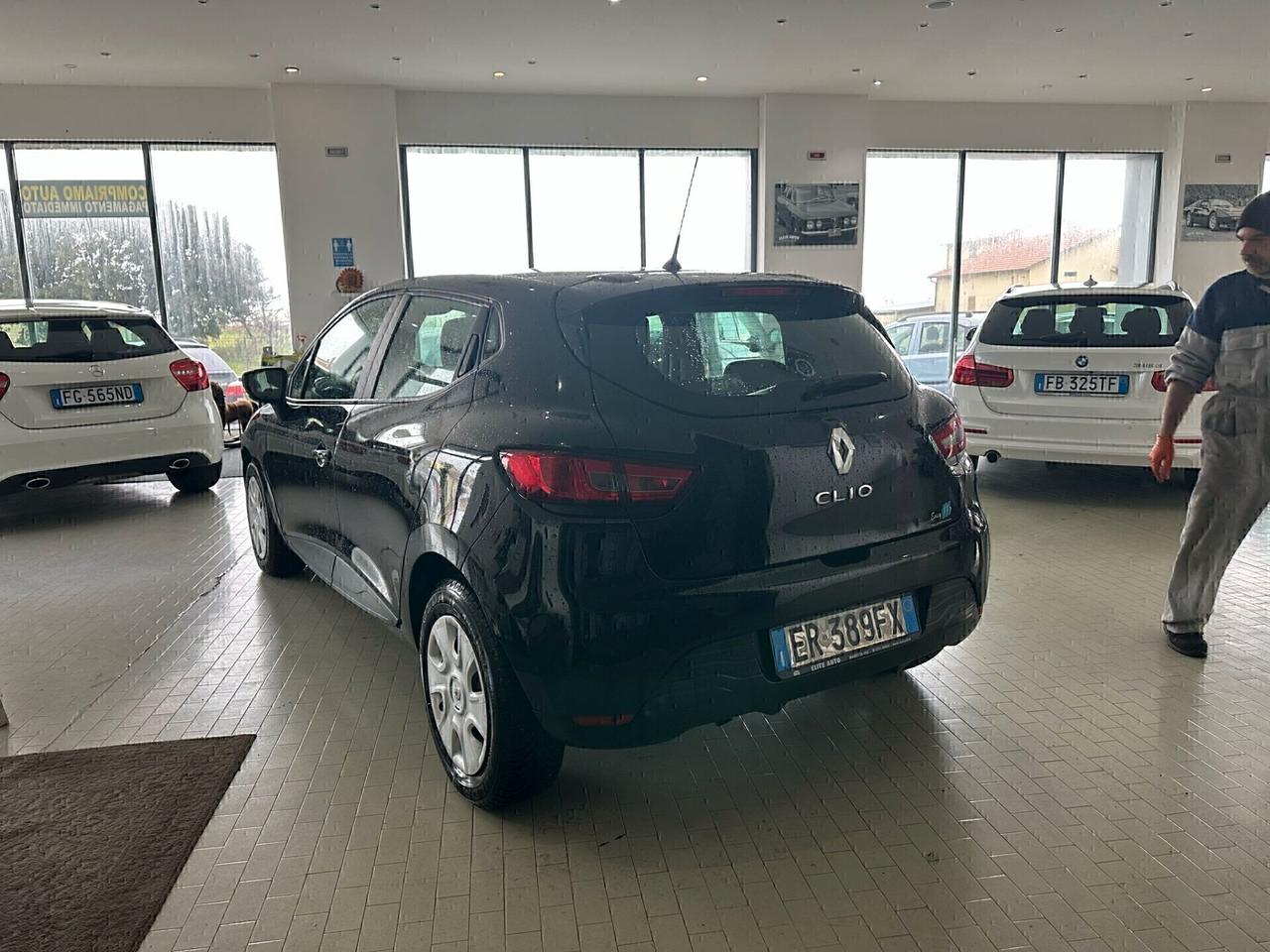 Renault Clio 1.2 75CV 5 porte METANO