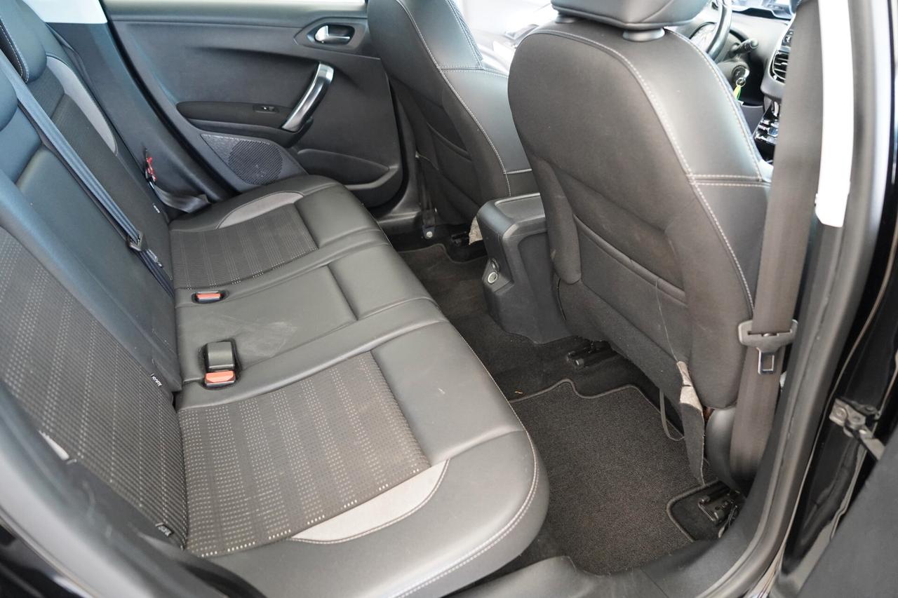 Peugeot 2008 BlueHDi 120 S&S Allure