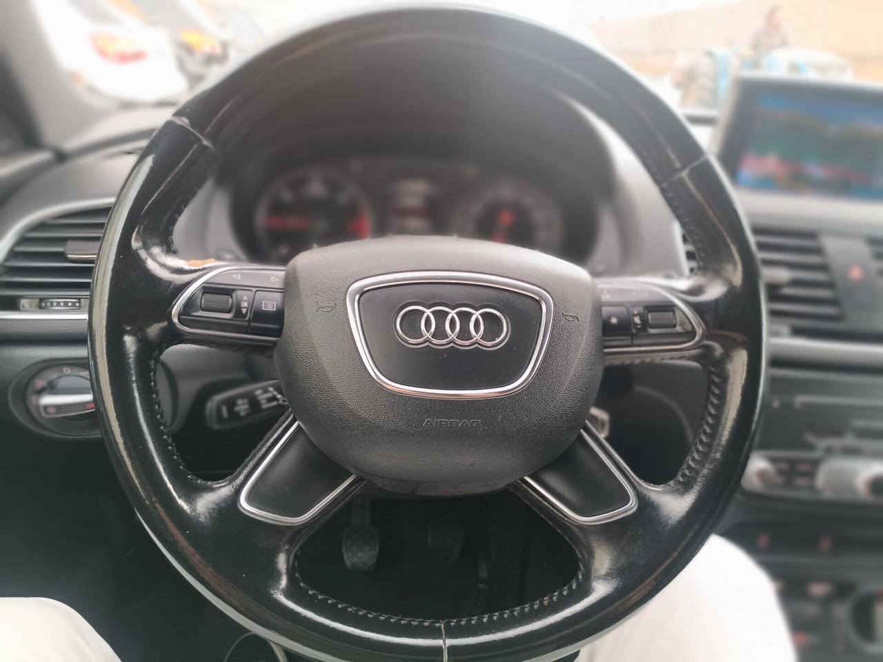 Audi Q3 2.0 TDI 120 CV Design 2017