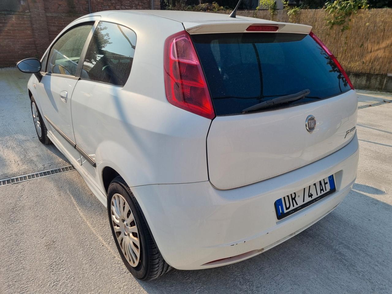 Fiat Grande Punto Grande Punto 1.3 MJT 75 CV 3 porte Dynamic