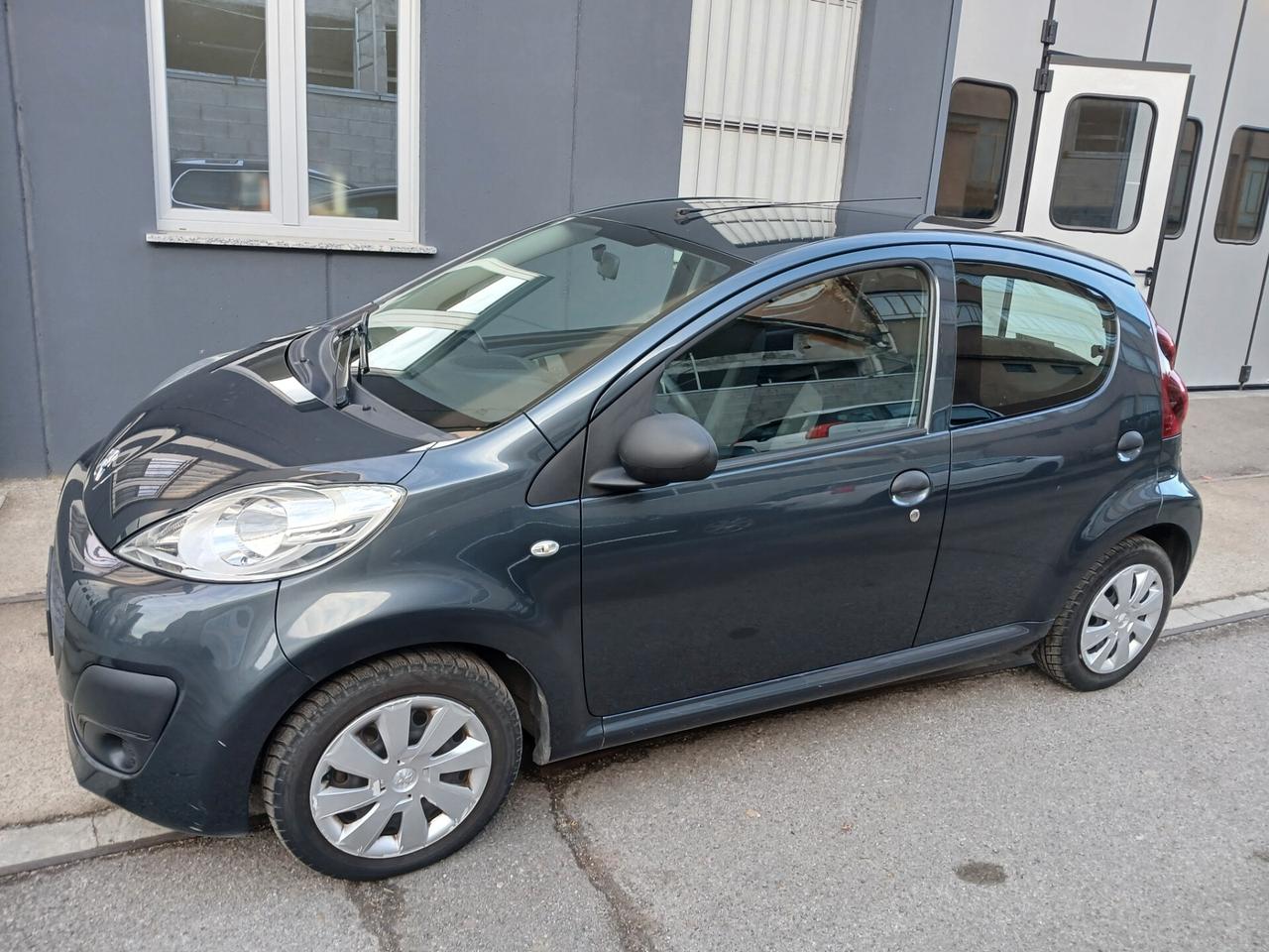 Peugeot 107 1.0 68CV 5p. Active