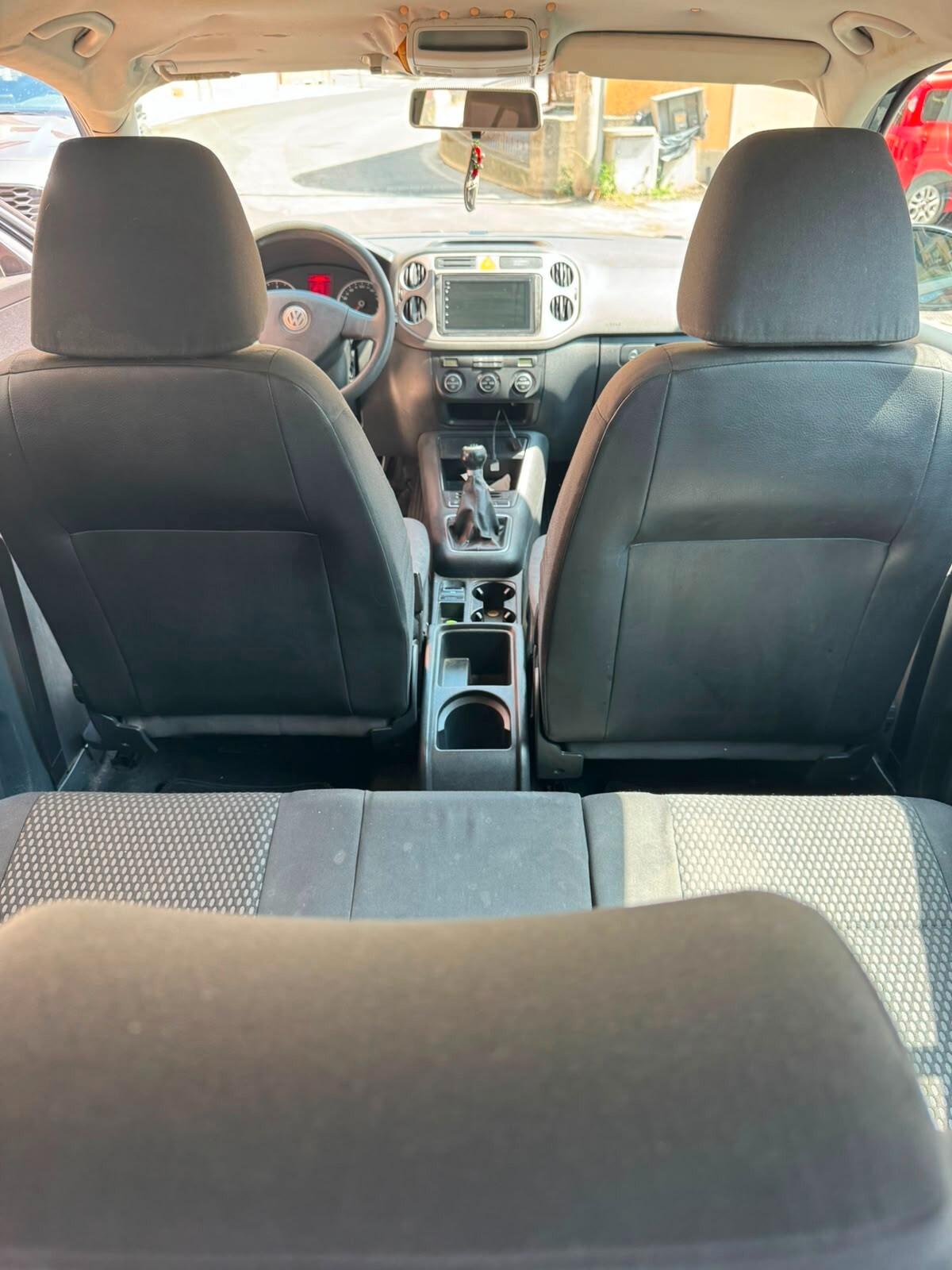 Volkswagen Tiguan 2.0 TDI 140 cv Sport & Style, ADATTA A NEOPATENTATI, TAGLIANDI CERTIFICATI, OTTIMO STATO