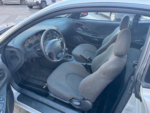 Hyundai Coupe 1.6i 16V cat FX