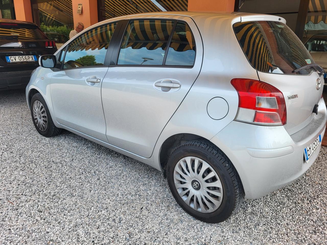 Toyota Yaris 1.0 5 porte
