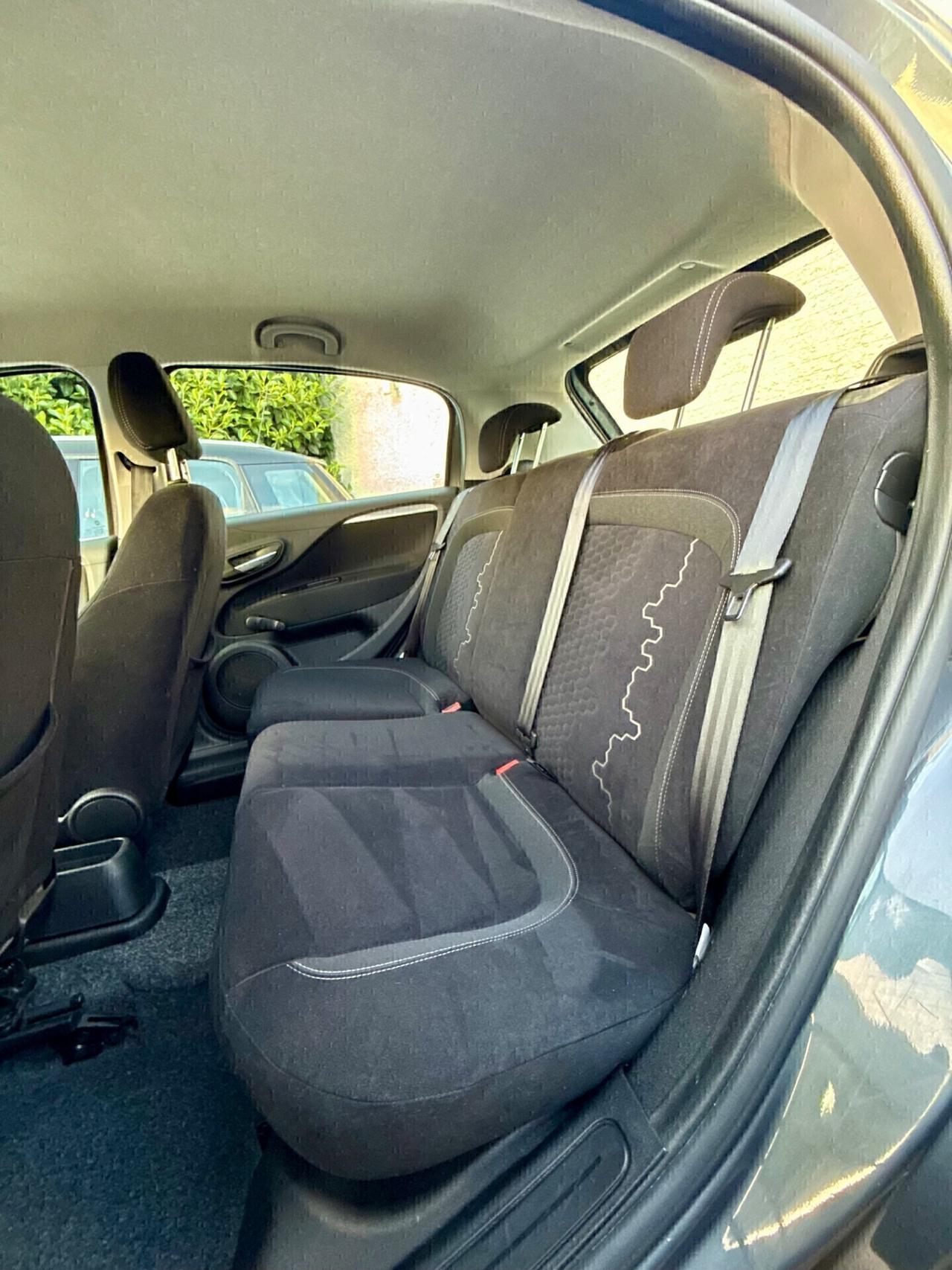 Fiat Punto 1.4 8V 5 porte Easypower Lounge,alcantara,cerchi in lega,comandi al volante,ecc.