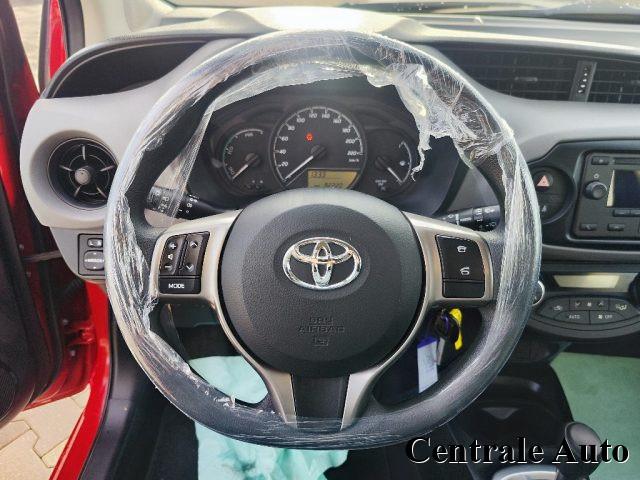 TOYOTA Yaris 1.5 Hybrid 5 porte Cool