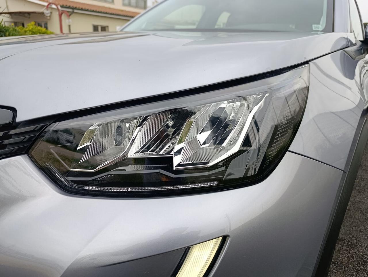 Peugeot 2008 1.2 puretech Active Pack s&s 130cv eat8