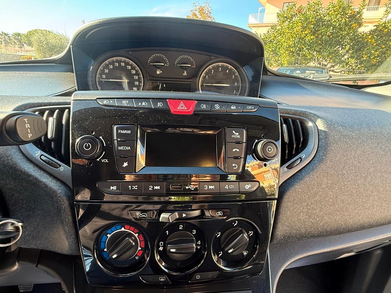 Lancia Ypsilon 1.2 69 CV 5 porte Elefantino Blu