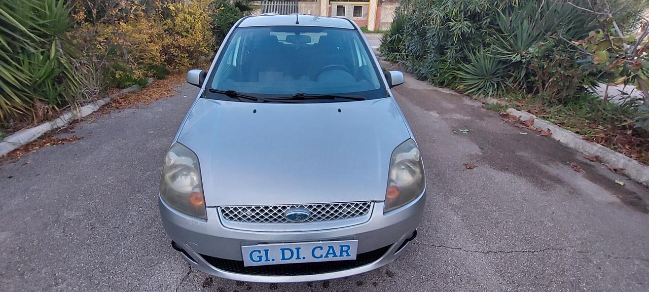 FIESTA 1,4 DIESEL 70 CV X NEOPATENTATI LEGA GOMME NUOVISSIME IMPECCABILE