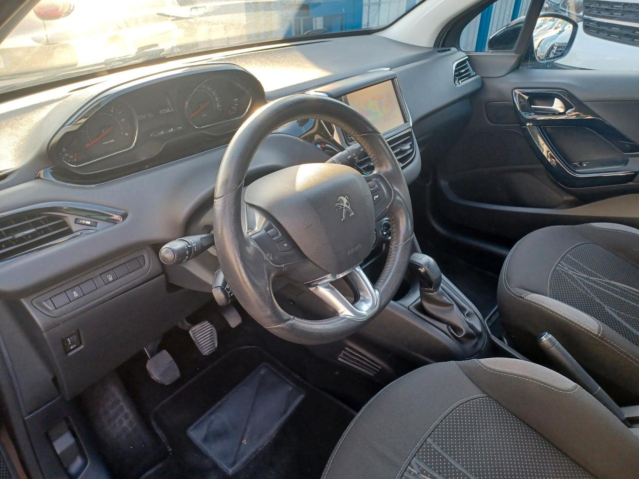 Peugeot 208 1.4 HDi 5 porte Anno 11/2014
