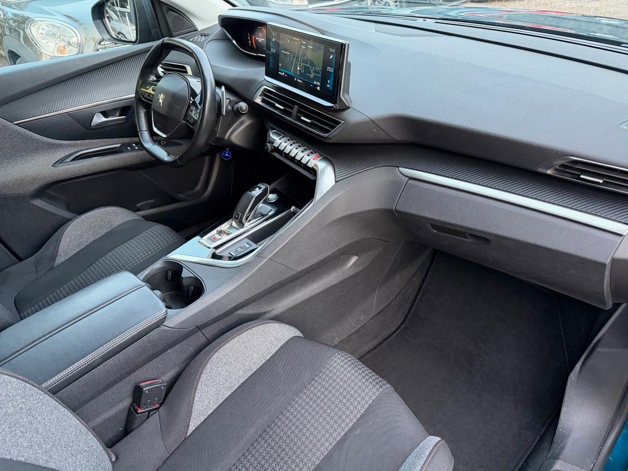 Peugeot 3008 BlueHDi 130 S&S EAT8 Allure Pack 2021