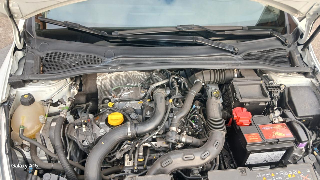 Renault Clio TCe 12V 90 CV GPL MOSCHINO INTENSE