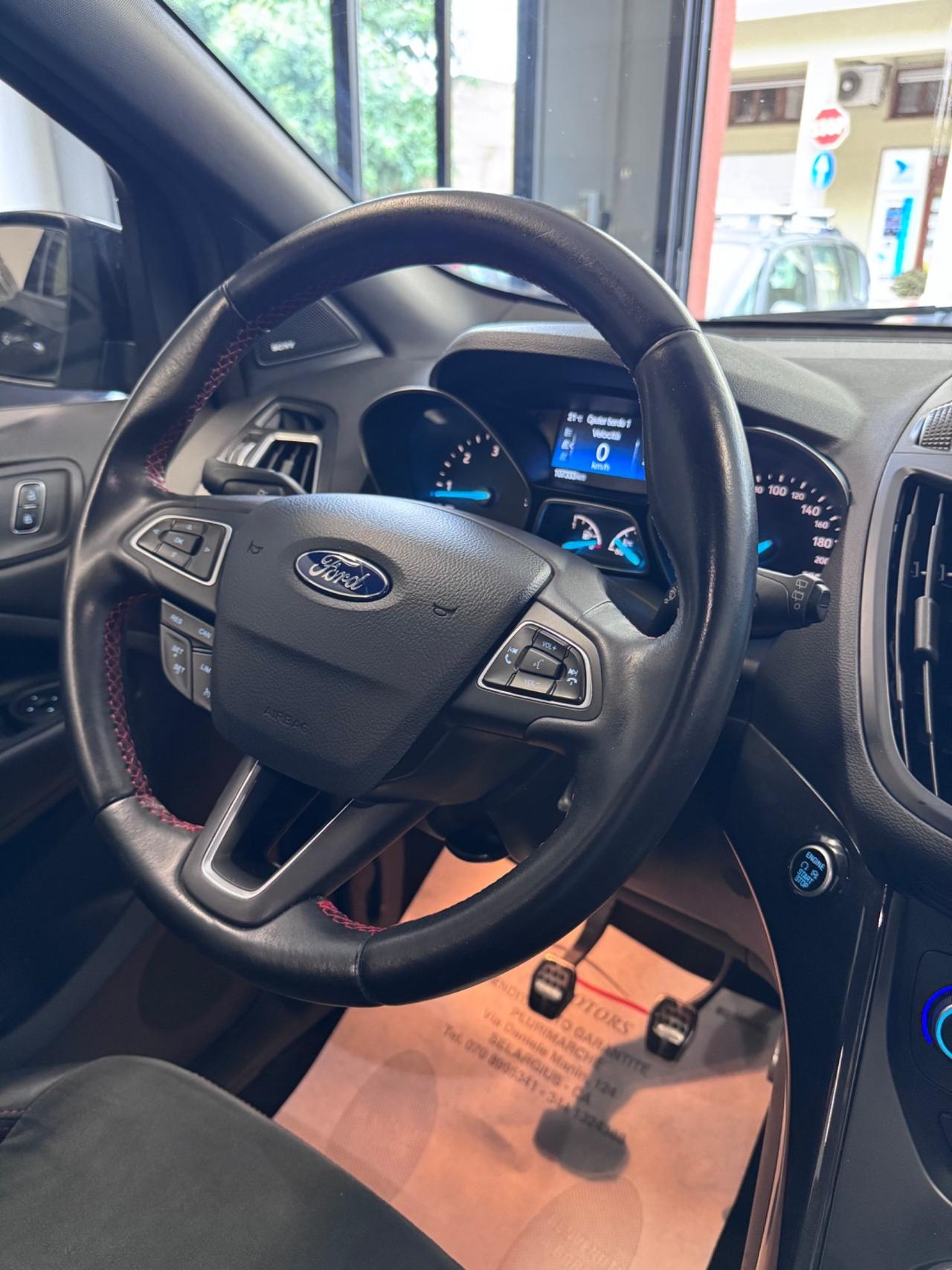 Ford Kuga 1.5 TDCI 120 CV S&S 2WD ST-Line