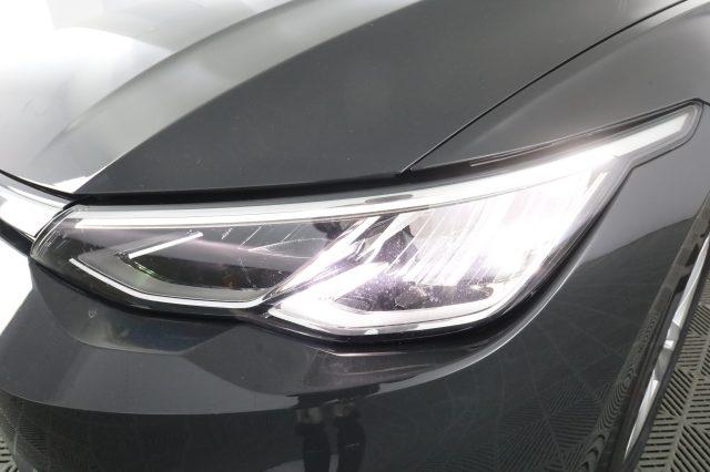 VOLKSWAGEN Golf Golf 1.0 eTSI EVO DSG Life