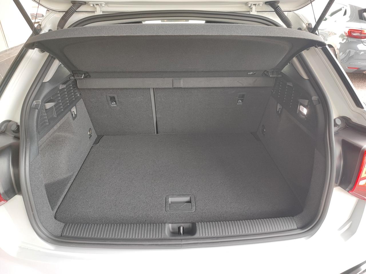 Audi Q2 35 TDI S tronic line Edition