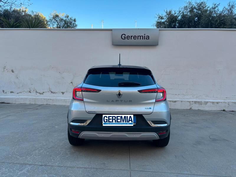 Renault Captur 1.6 E-Tech hybrid Intens 145cv auto