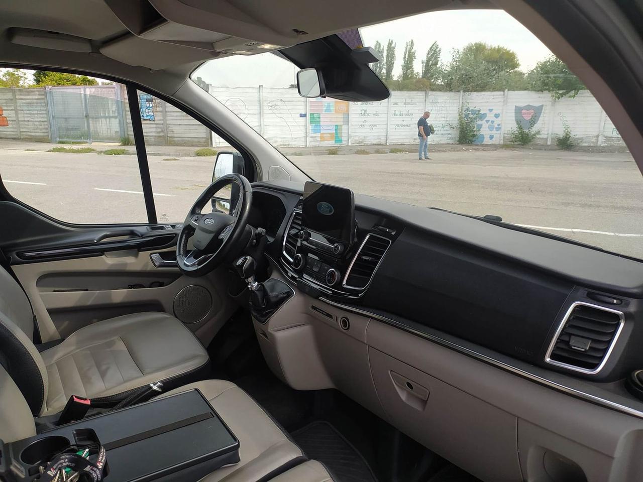 Ford Tourneo Custom titanium #50581