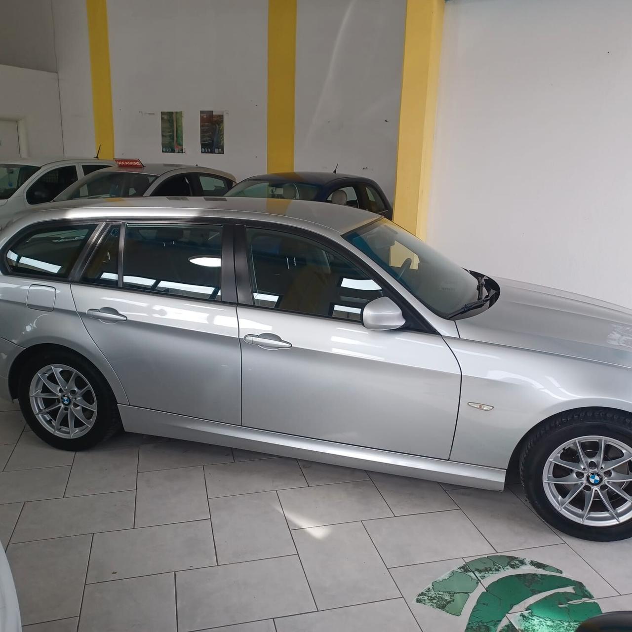 182.880KM BMW SERIE 3 2.0 TDI SW AUTOMATICA