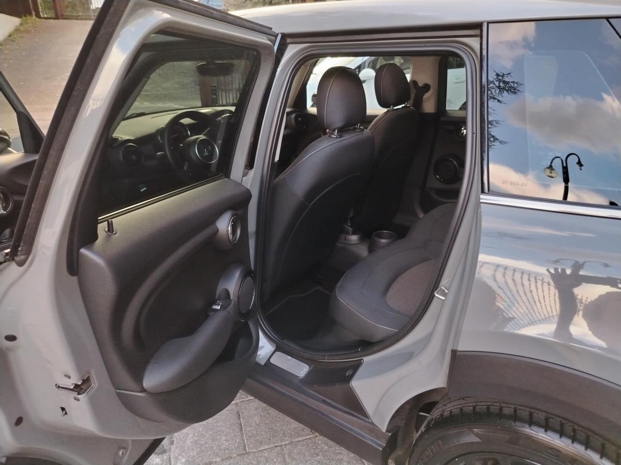 Mini 1.5 Cooper D Hype 5