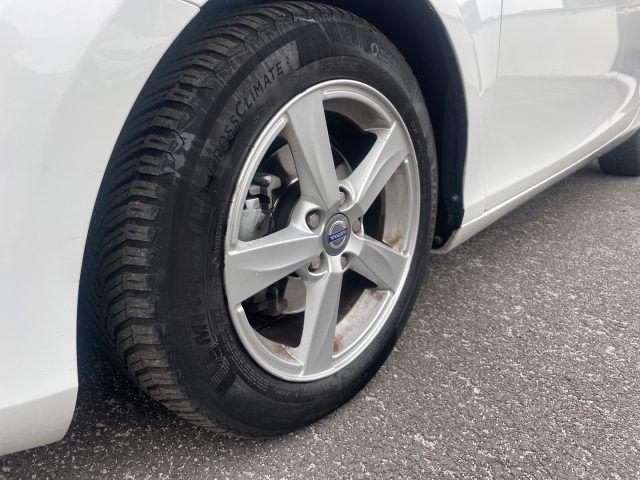 VOLVO V40 D2 1.6 DIESEL 115 CV Momentum