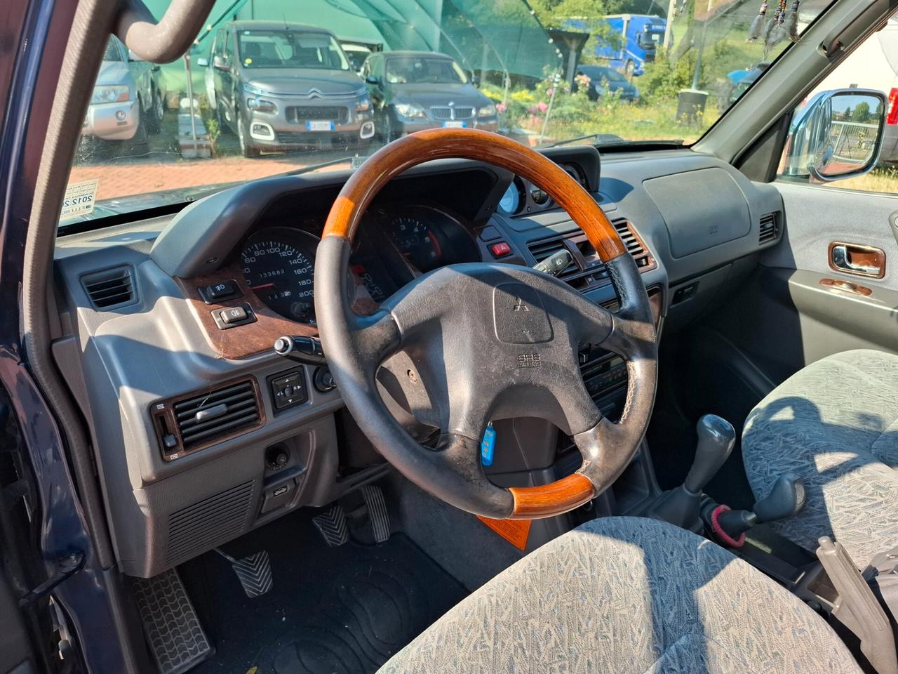 Mitsubishi Pajero 2.5 TDI Metal-top S.S. GLS Target