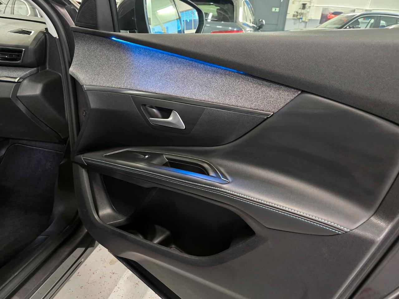 Peugeot 5008 BlueHDi 180 S&S EAT8 Allure Pack