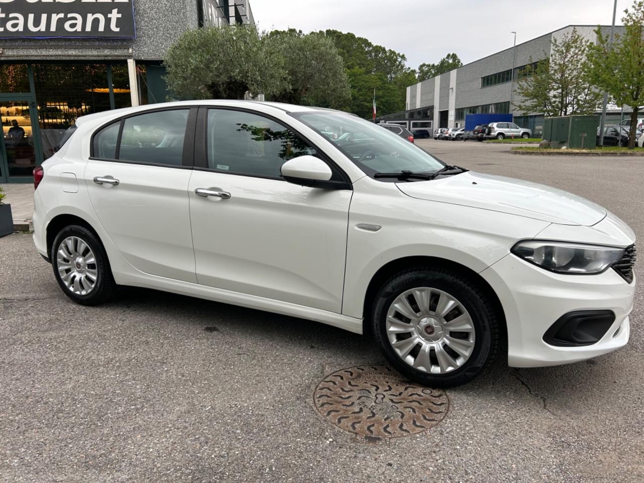 Fiat Tipo 1.4 5 porte Easy*solo 79000 KM *Neo patentati *