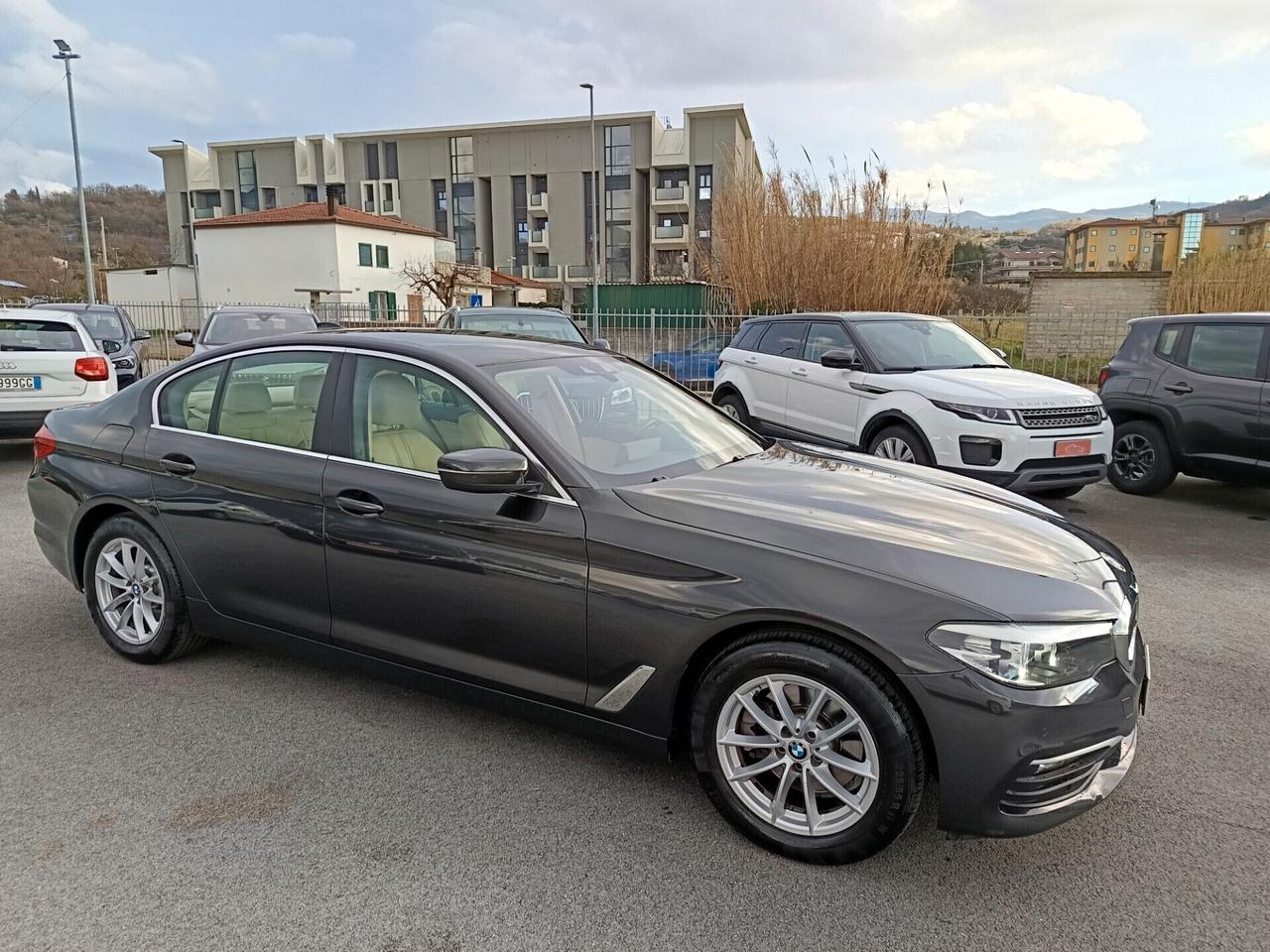 Bmw 520 i Business auto 184cv