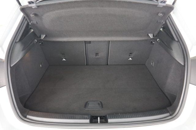MERCEDES-BENZ A 250 A 250 e EQ-POWER Automatic PREMIUM