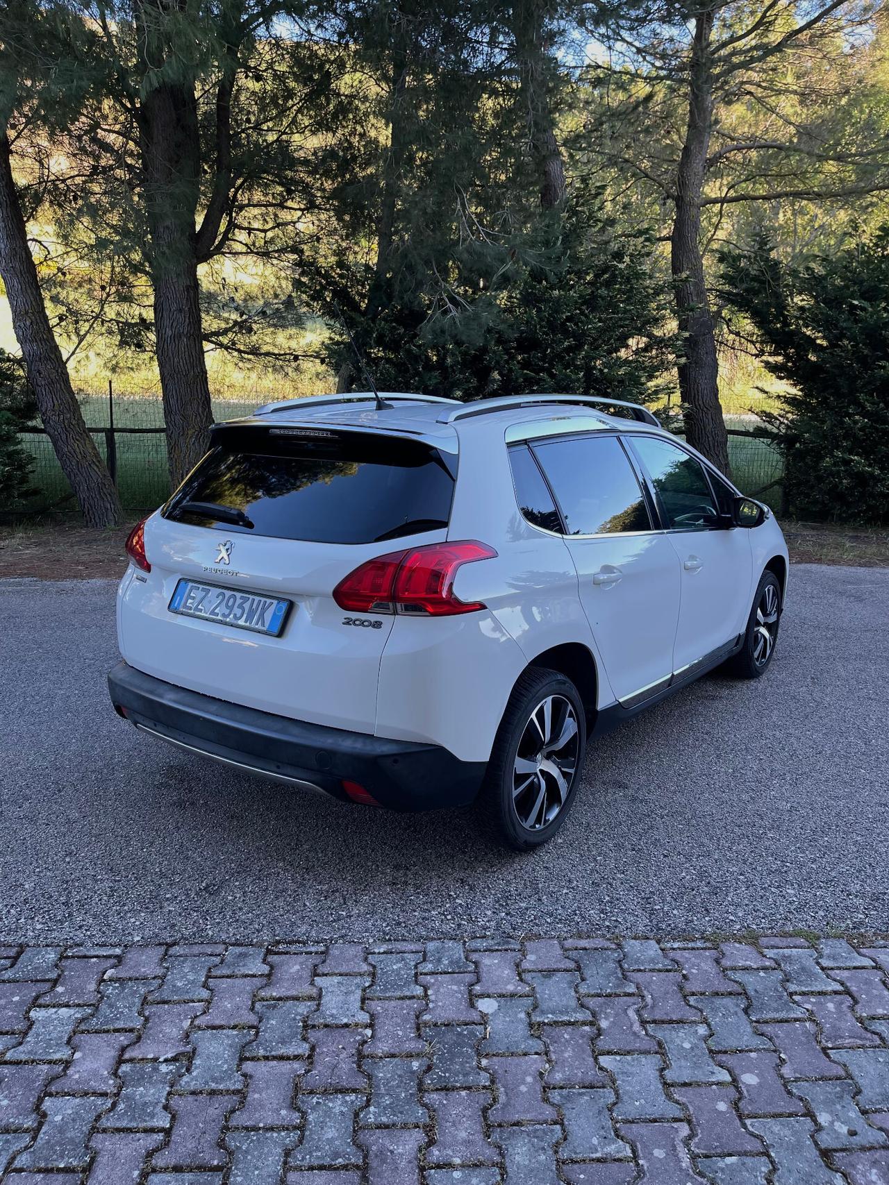 Peugeot 2008 1.6 BLUEHDI ALLURE S&S CON SISTEMA START&STOP