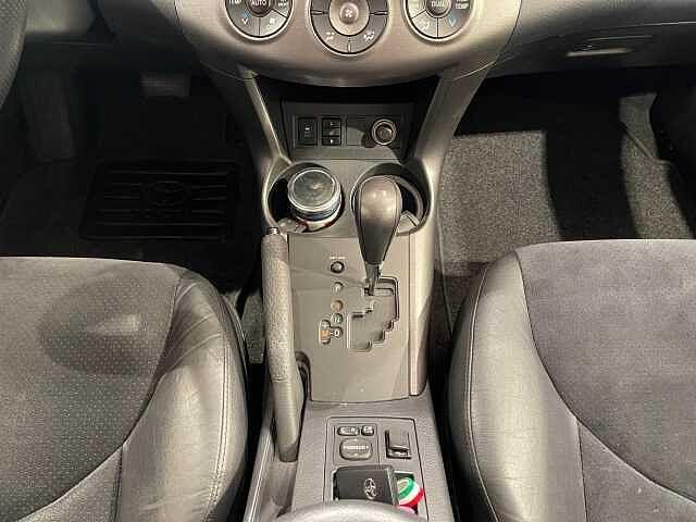 Toyota RAV4 2.2 D-CAT A/T 4WD Style