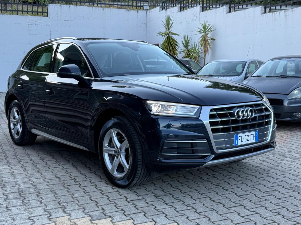 Audi Q5 2.0 TDI 150 CV Business Sport