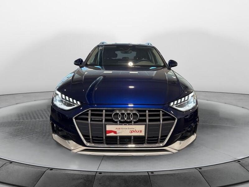 Audi A4 allroad Quattro 45 2.0 tfsi mhev Identity Contrast 265cv quattro s-tronic
