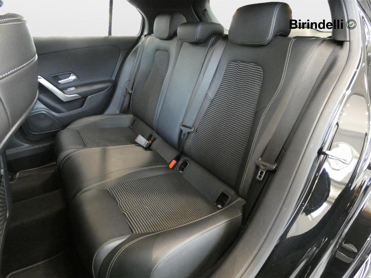 Mercedes-Benz Classe A (W177) - A 180 d Automatic Business