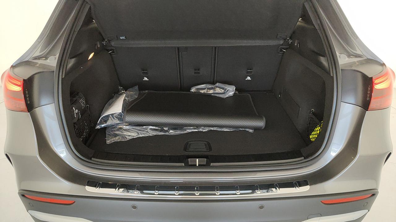 Mercedes-Benz GLA 200 d automatic