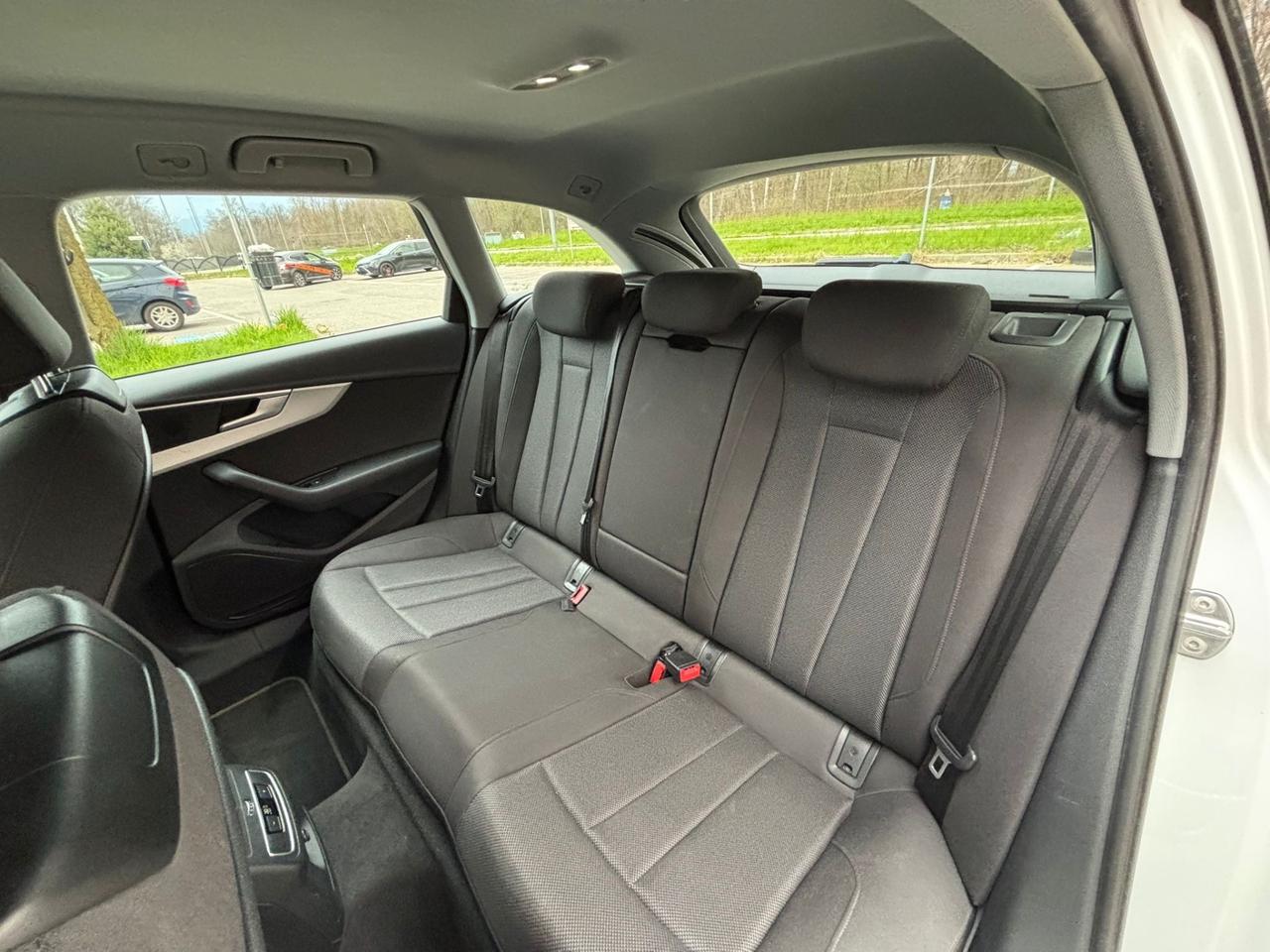 Audi A4 Avant 40 TDI S tronic