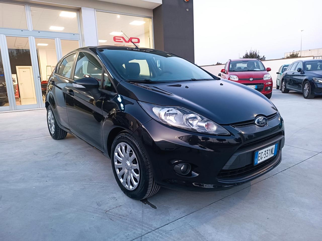 Ford Fiesta 1.4 TDCi idonea neopatentati