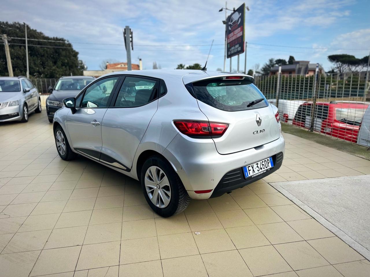 Renault Clio TCe 12V 90 CV 5 porte Life Garanzia 24 Mesi