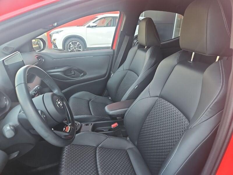 Toyota Yaris Hybrid Style MY22