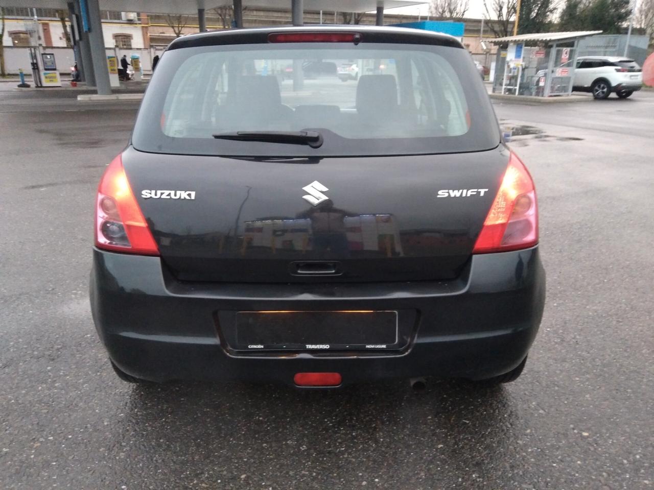 Suzuki Swift 1.3 92cv 5p. GL Safety Pack x neopatentati