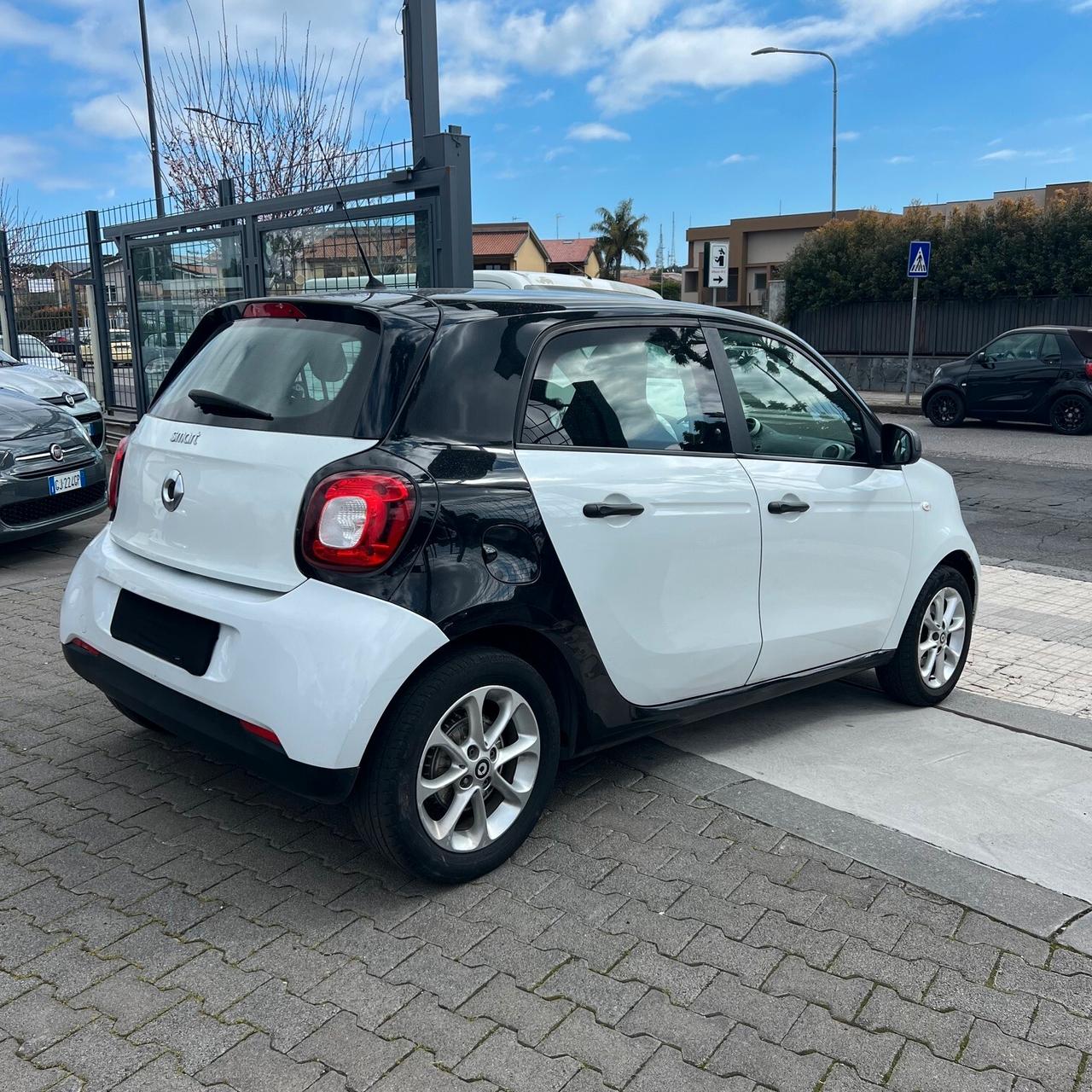 Smart ForFour 70 1.0 Prime