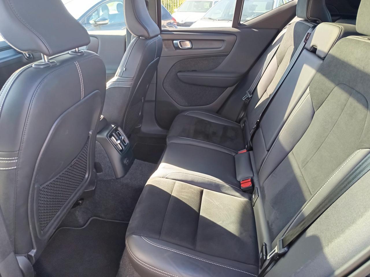 Volvo XC40 1.5 T4 PHEV R-design AUTO MY21