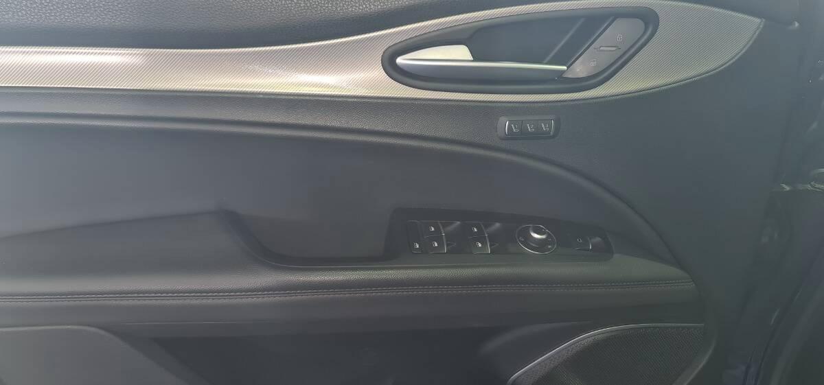 Alfa Romeo Stelvio Stelvio 2.2 t B-Tech Q4 210cv auto *motore nuovo*