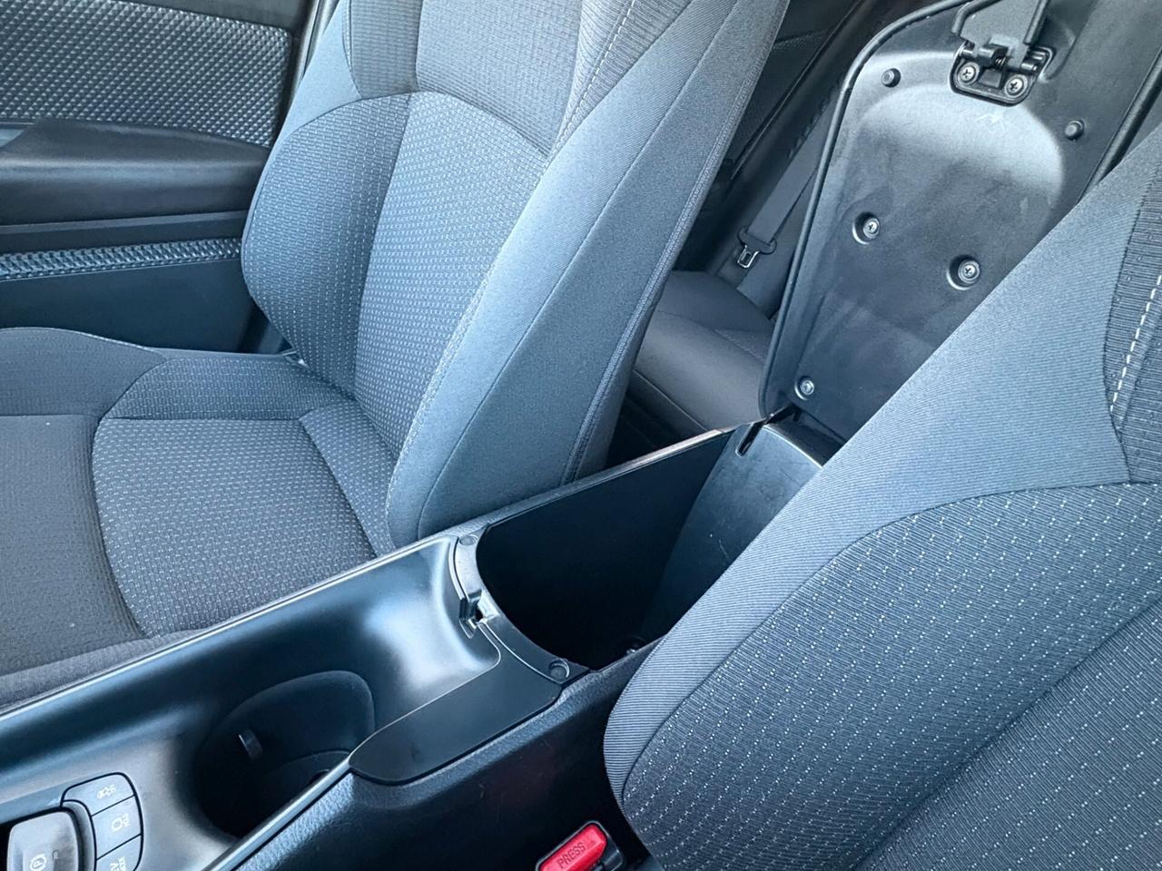 Toyota C-HR 1.8 Hybrid E-CVT Active