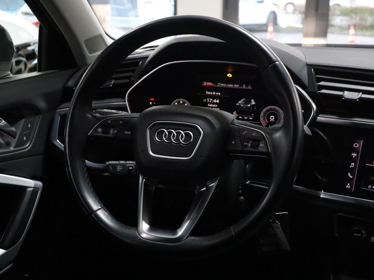Audi Q3 Business Advanced 2.0 35 TDI #9495