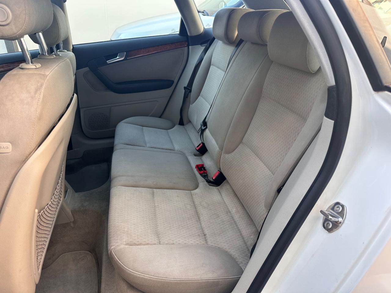 Audi A3 1.6 TDI 105 CV CR Ambition
