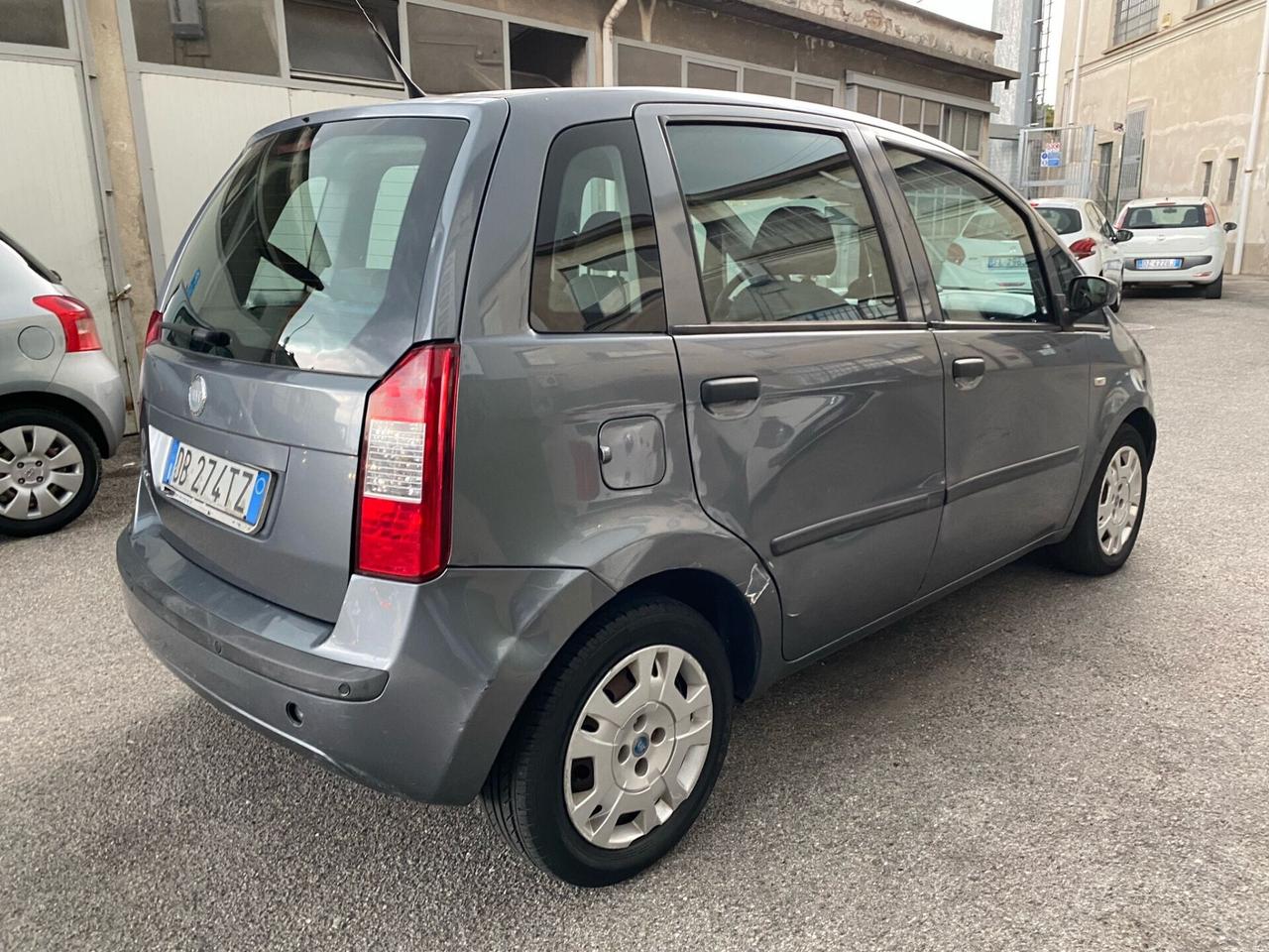 Fiat Idea 1.4 BENZINA NEOPATENTATI