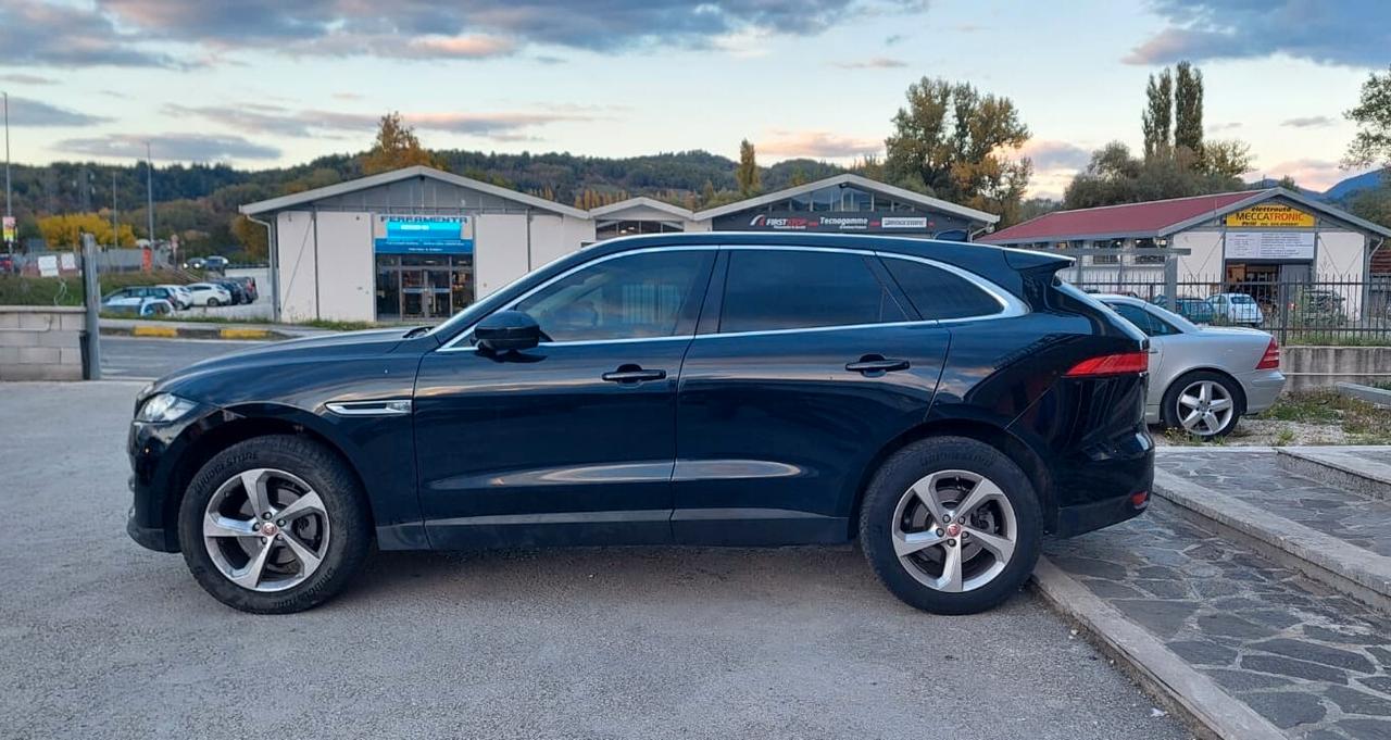 Jaguar F-Pace 2.0 D 180 CV AWD aut. Prestige